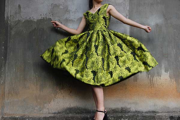green dress